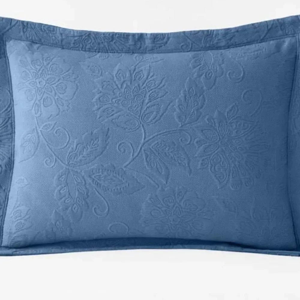 The Company Store Putnam Cotton Matelassé Shams (2), King. Corn Flower Blue. NWT